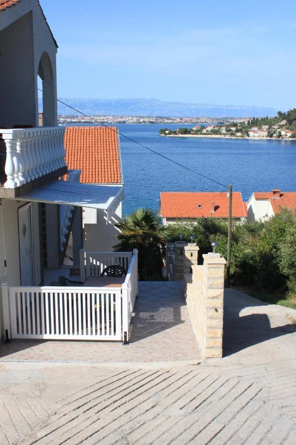 Apartments By The Sea Kali, Ugljan - 8202 Exteriör bild